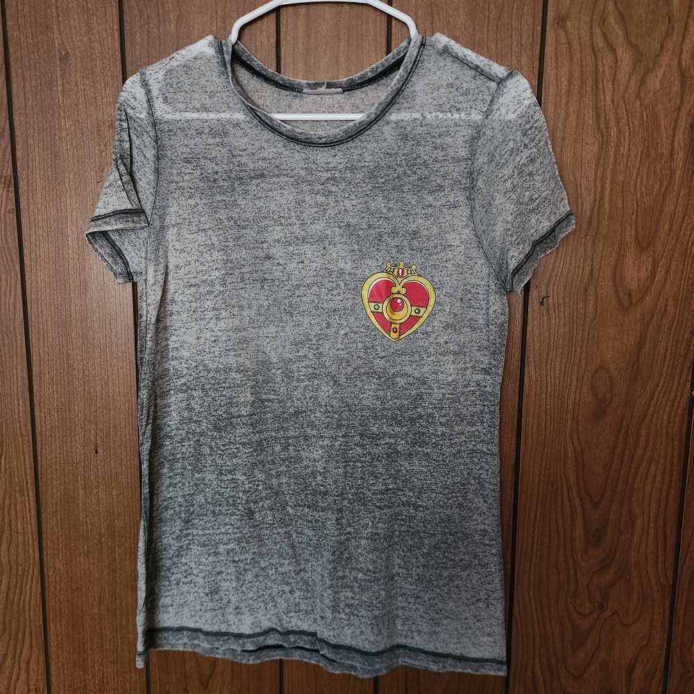 Gray Sailor Moon Short Sleeve T-Shirt Size L